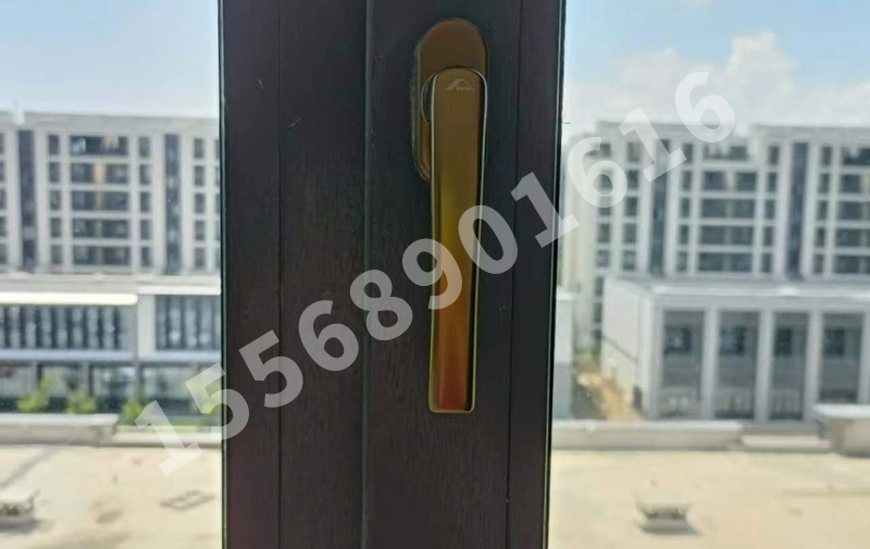 德国柯梅令70系统封阳台案例